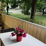 Confort Dans Proche De La Gare 홈스테이 *
