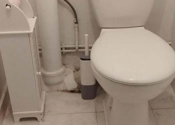 Quarto em Acomodações Particulares Confort Dans Proche De La Gare *